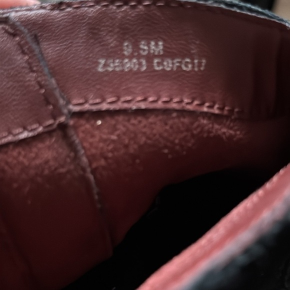 BOC Born Concept Black suede leather Ankle Boots with Tassel Booties Sz 9.5 - Picture 7 of 15